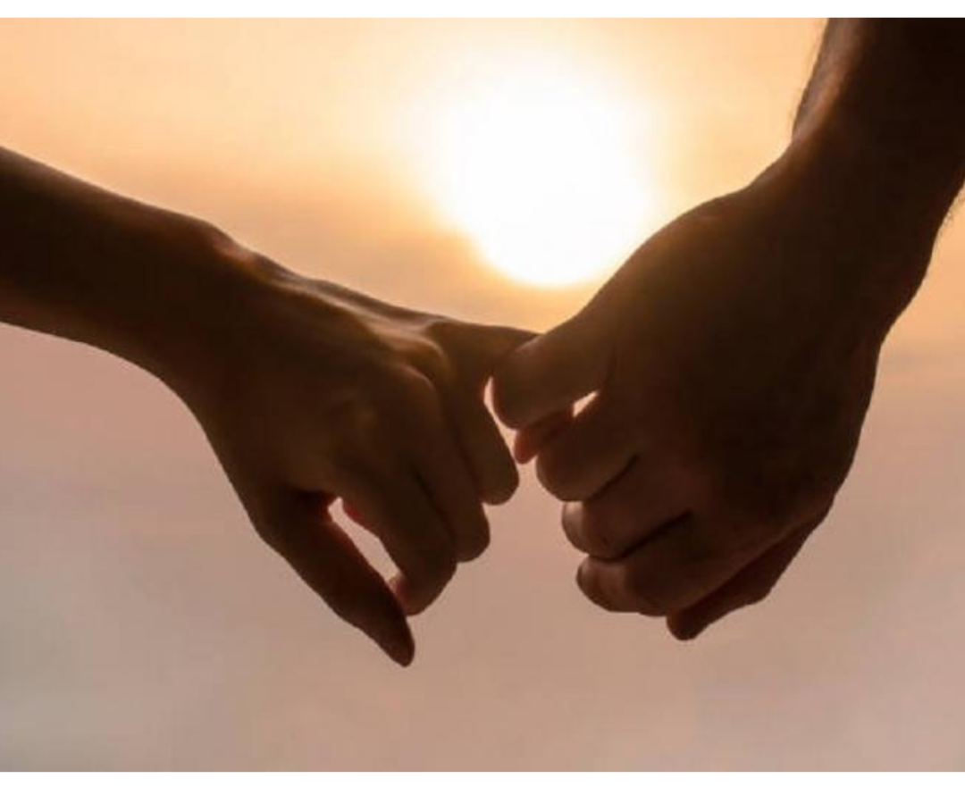 प्रेमजाळ्यात अडकवून खोट्या गुन्ह्याची धमकी ! ४० लाखांच्या खंडणीप्रकरणी फलटण पोलिसांची झटपट कारवाई — पाच जण गजाआड!